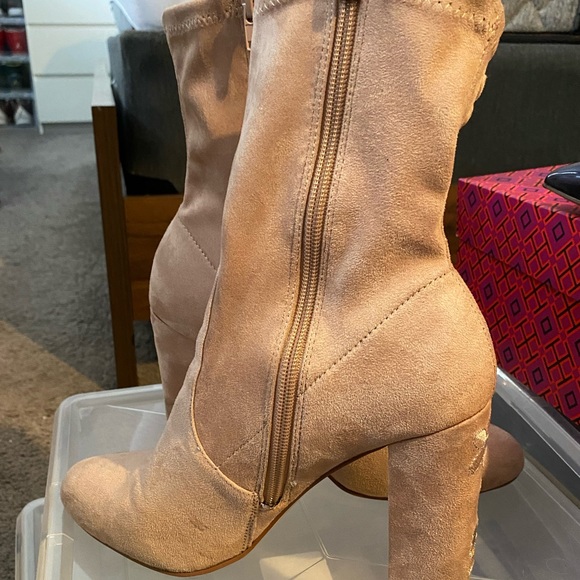 Soft Pink Flower power ankle boots. - Picture 2 of 4